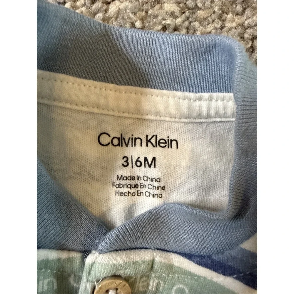 Calvin Klein Boys 2 Piece Blue Striped‎ Short Set Size 3/6 Months